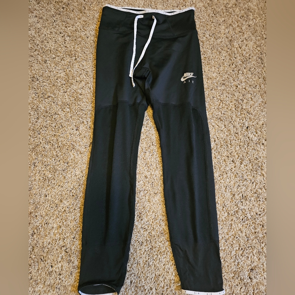 Nike Air Drifit Legging Size Small Black 4 For 30